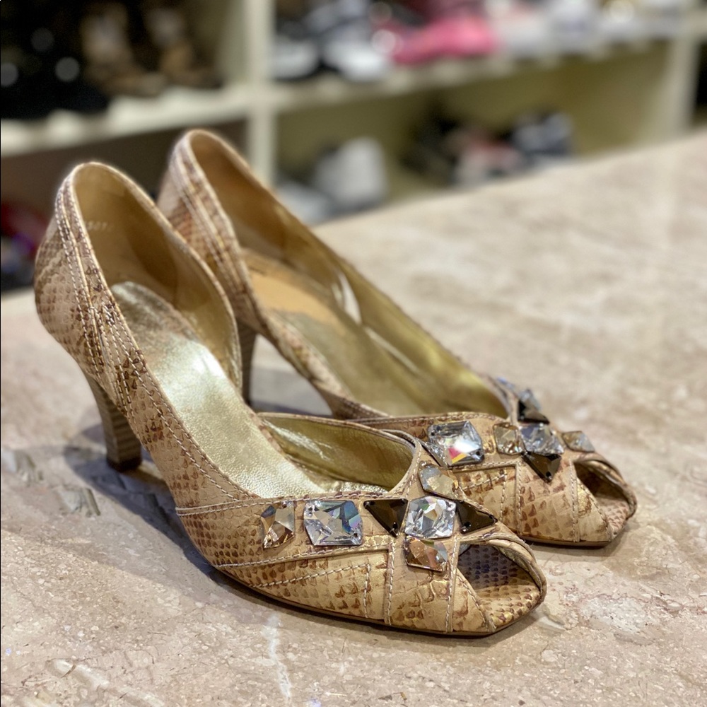 Hoegl Swarovski Peep Toe Pump